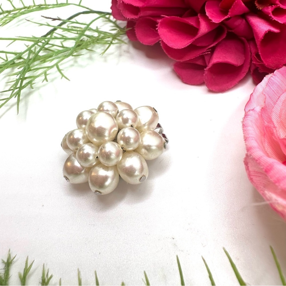 NEW⚜️Large Pearl Cluster Charm Pendant - Picture 3 of 5